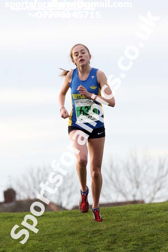 Womens under-17s and under-20s North Eastern Cross Country, Redcar. Photo:  David T. Hewitson/Sports for All Pics